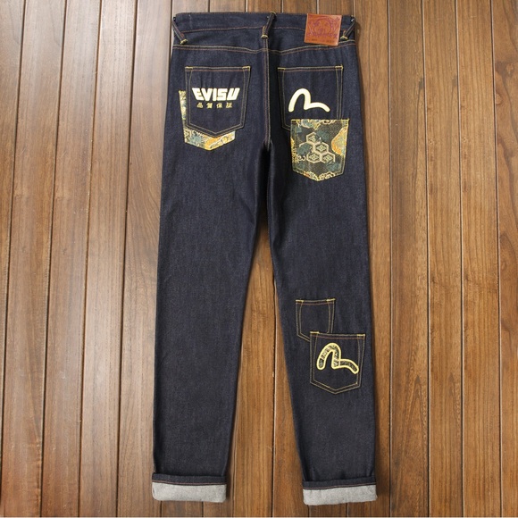 Evisu Men's Dark Blue Jeans - Picture 2 of 12